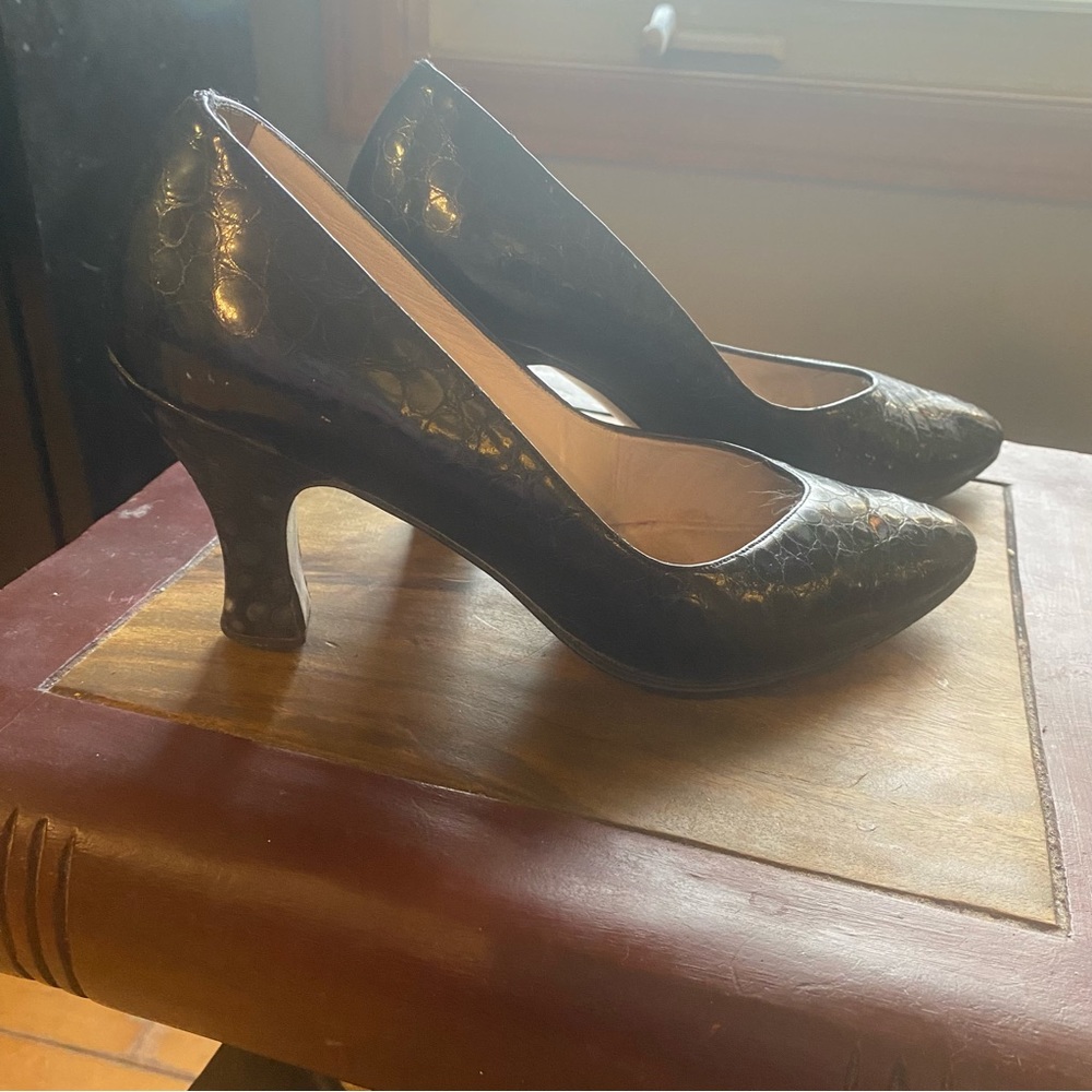 Black textured heels size 9/39